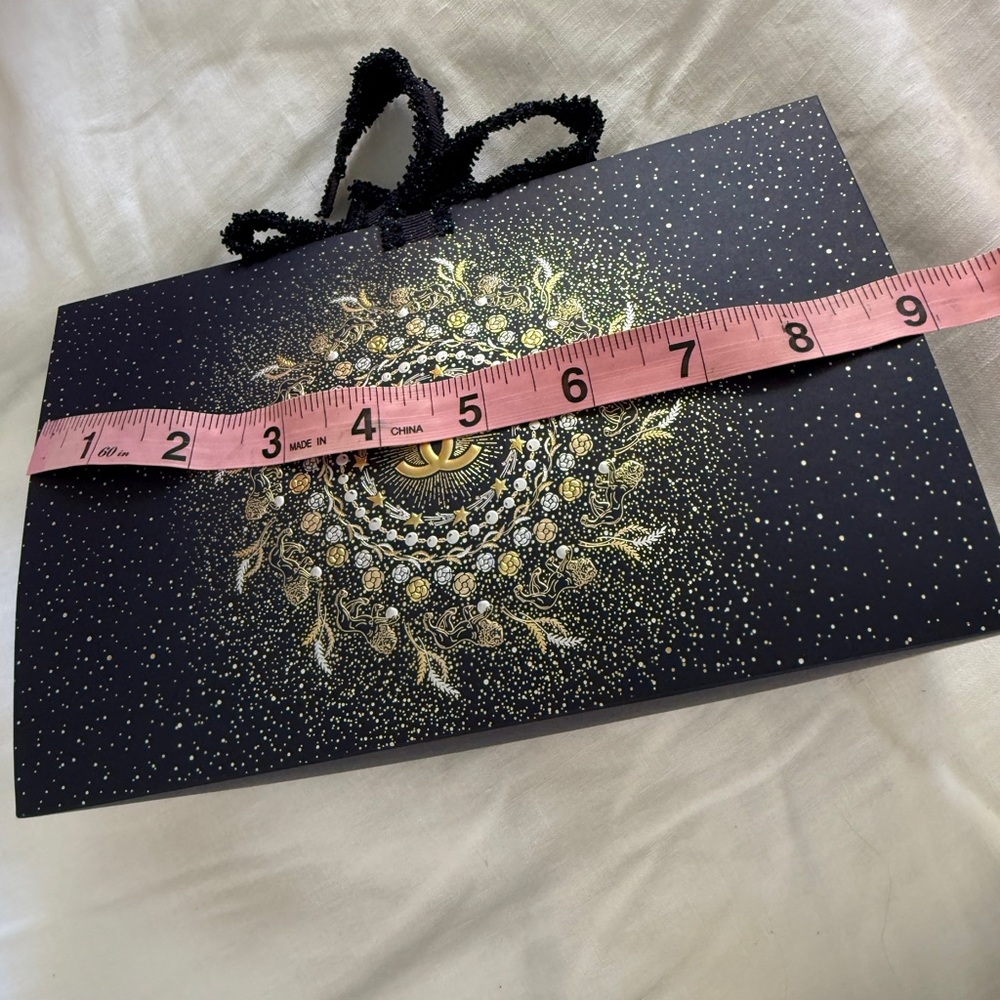 Chanel 2025 Christmas Gold Comet and Camellia Charm - Picture 5 of 7